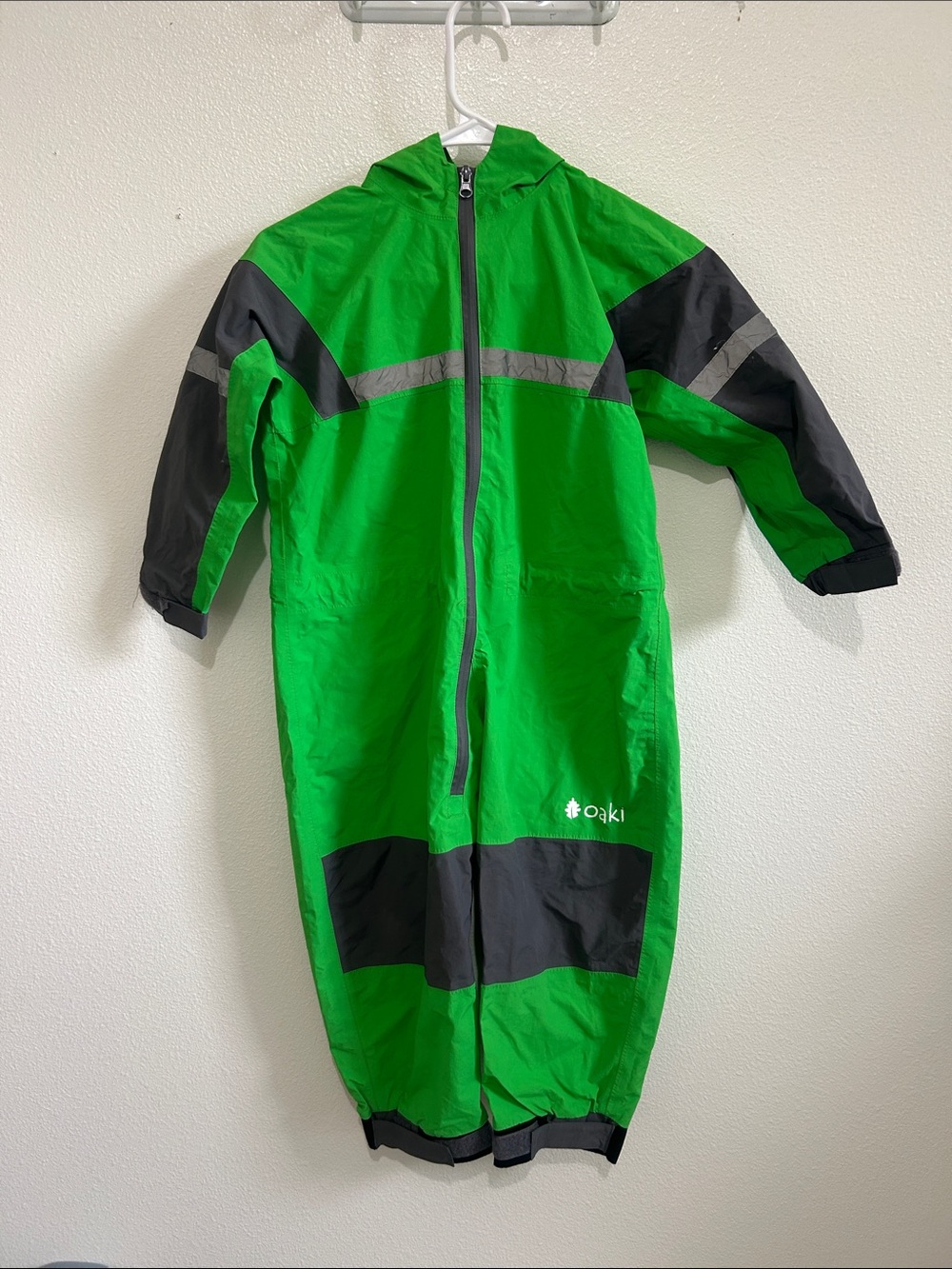 Oaki Kids' Green Waterproof Hooded Rain Suit